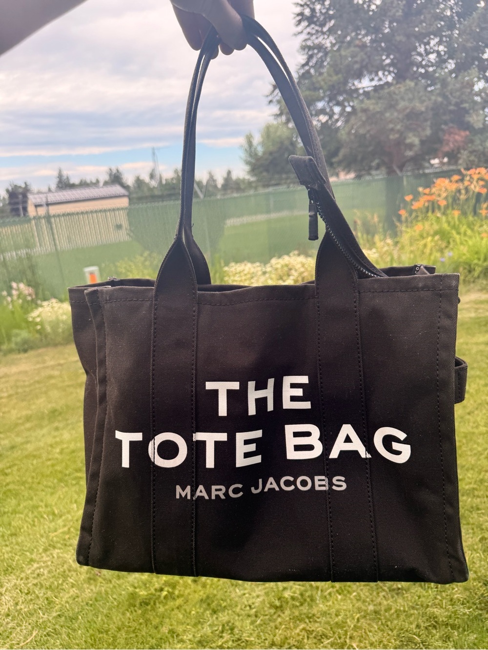 Marc Jacobs 'The Tote Bag' Black Canvas Tote Large
